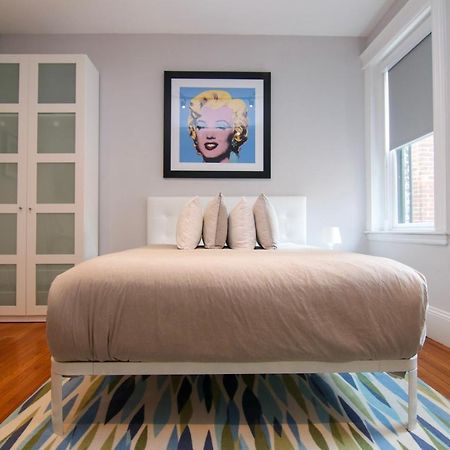 A Stylish Stay W/ A Queen Bed, Heated Floors.. #31 บรูคไลน์ ภายนอก รูปภาพ