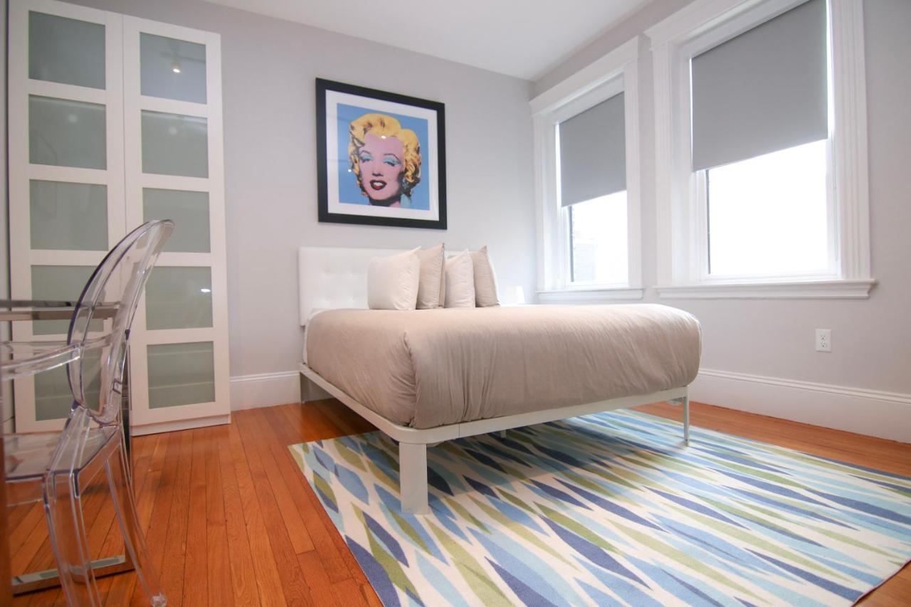 A Stylish Stay W/ A Queen Bed, Heated Floors.. #31 บรูคไลน์ ภายนอก รูปภาพ