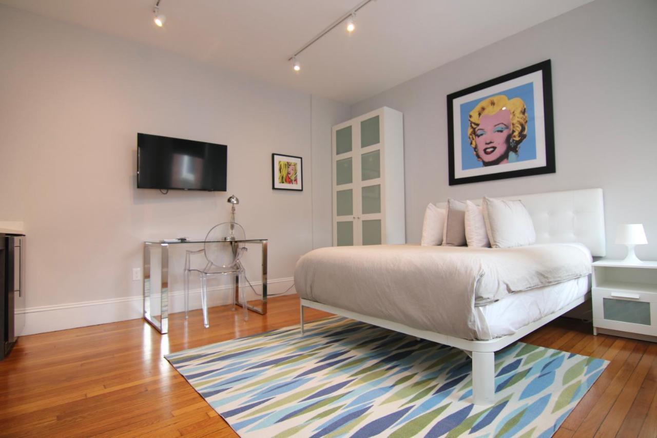 A Stylish Stay W/ A Queen Bed, Heated Floors.. #31 บรูคไลน์ ภายนอก รูปภาพ